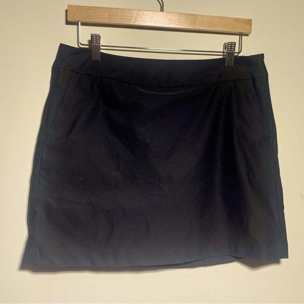 Nike Golf Skort Size 8 Women's Black Zip Front Dri Fit Performance Fabric